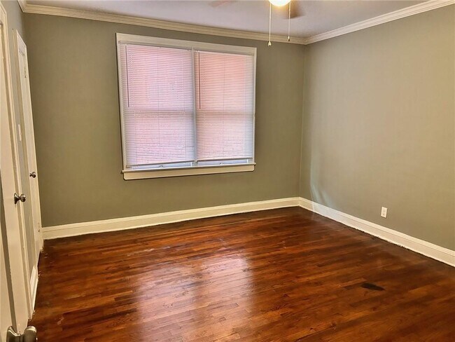 Building Photo - 356 Rapier Ave