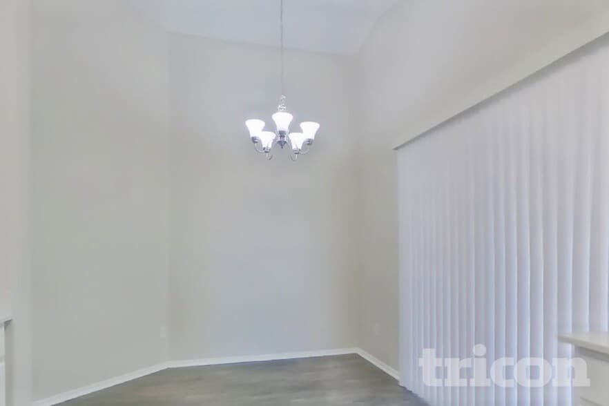 Building Photo - 12429 W Larkspur Rd