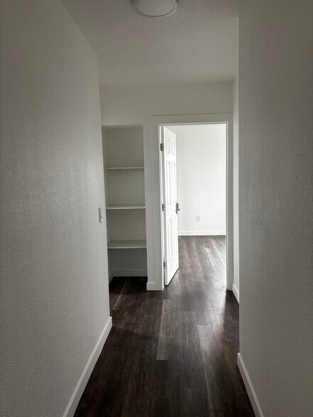 Building Photo - 1674 W 36th Pl