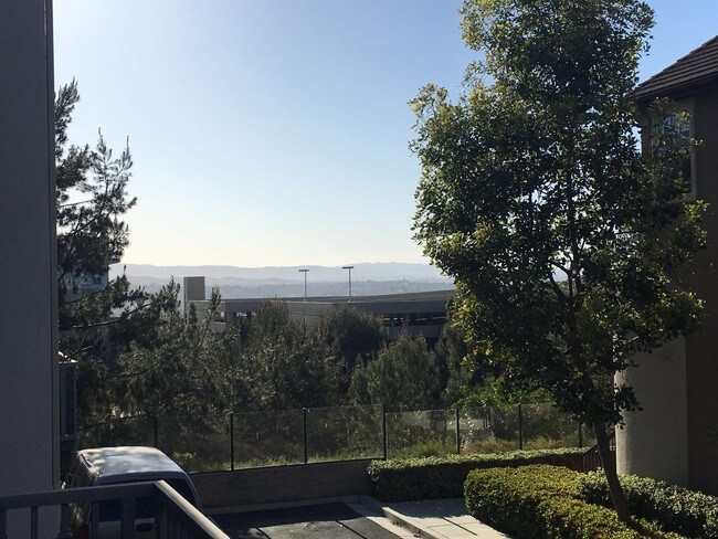 Building Photo - 45 Tulare Dr