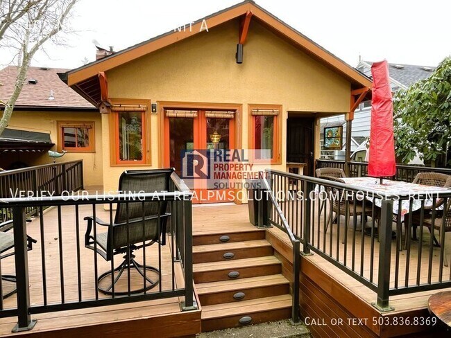 Building Photo - 4409 NE 37th Ave