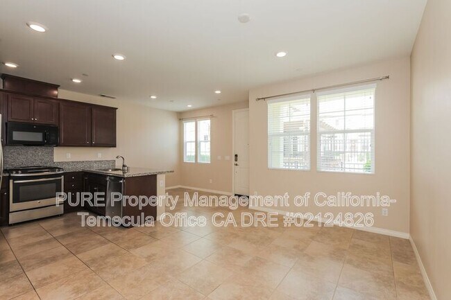 Building Photo - 40324 Calle Real