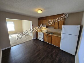 Building Photo - Upstairs two-bedroom apartment. 50% off first month's rent!