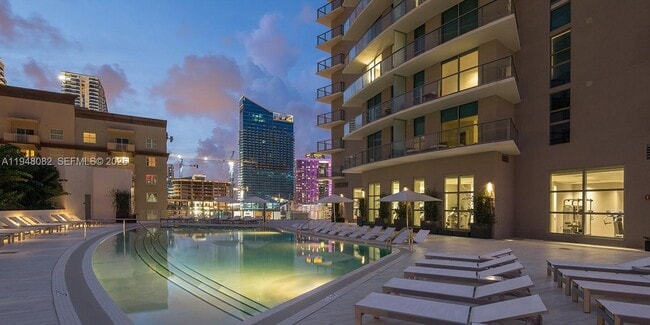 Building Photo - 1100 S Miami Ave