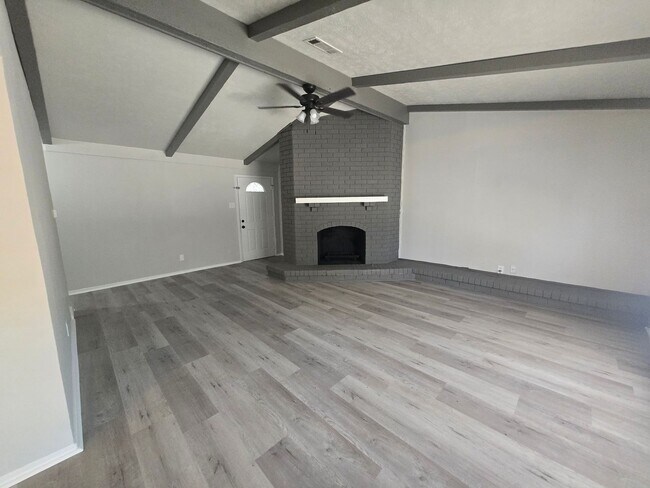 Building Photo - 13439 Blossomheath Ln
