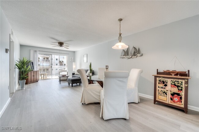 Primary Photo - 7400 Estero Blvd
