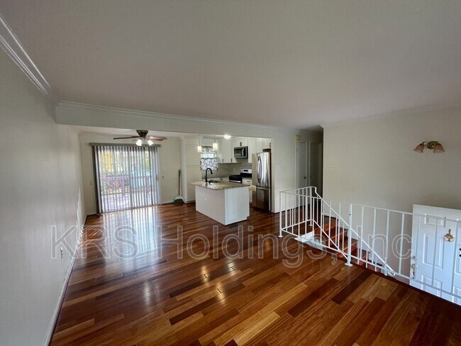 Building Photo - 5597 Shannon Ct