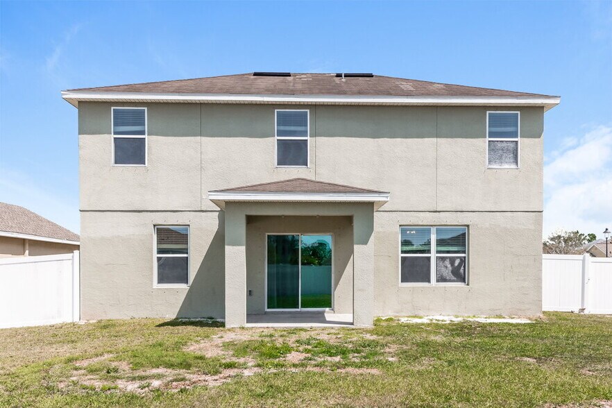 Building Photo - 204 Lone Dove Ln