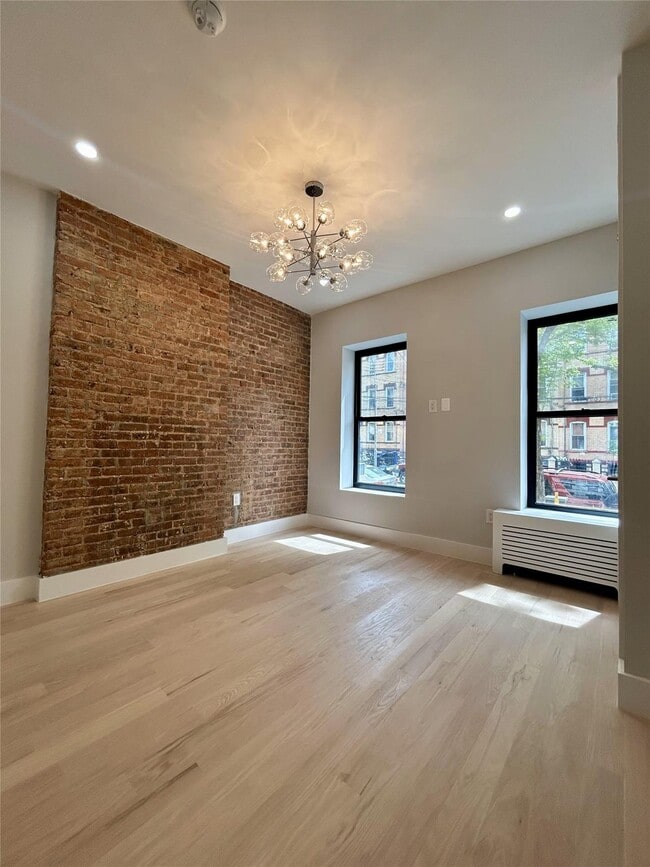Building Photo - 1523 Greene Ave