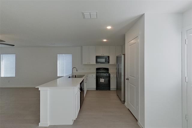 Building Photo - 831 Ginkgo Wy