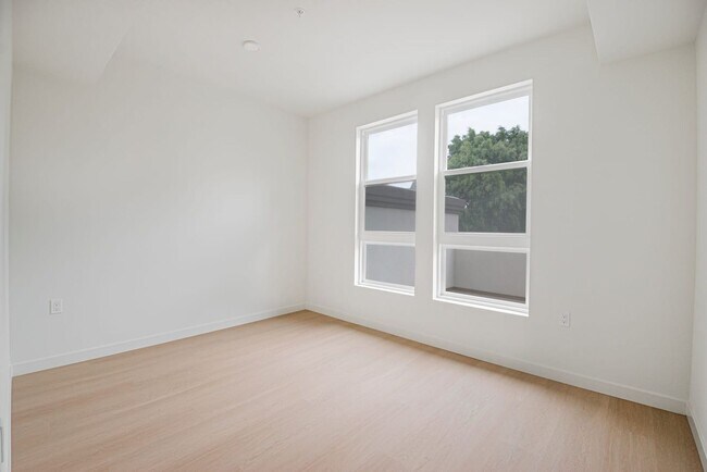 Building Photo - Welcome to the Gramercy