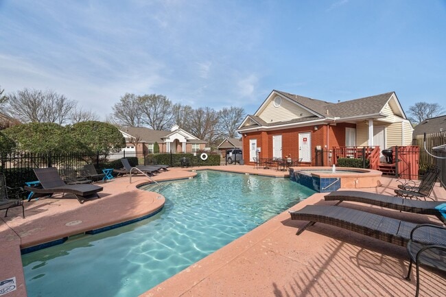 Building Photo - 17 Jeffrey Way