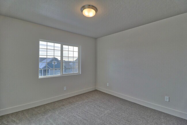 Building Photo - 5397 S Perlite Ave