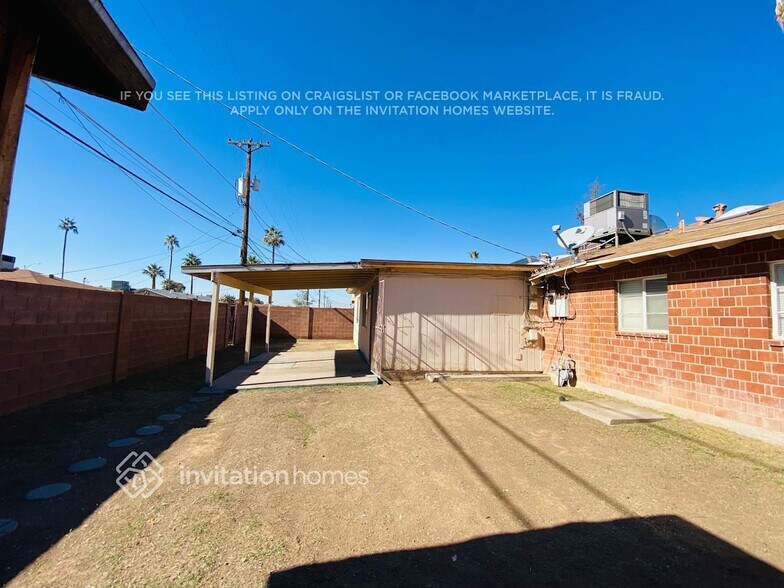 Building Photo - 3735 W Rose Ln