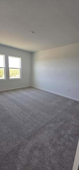 Building Photo - 548 Hart Ln