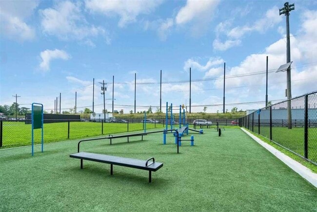 Building Photo - 126 Delaware Ave