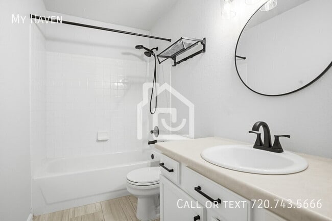 Building Photo - 2575 S Syracuse Way