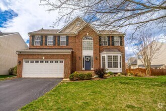 Building Photo - Stunningly Updated Home in Evergreen Meado...