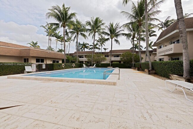 Building Photo - 14500 SW 88th Ave