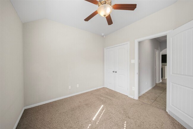 Building Photo - 6818 Rambling Manor Ct