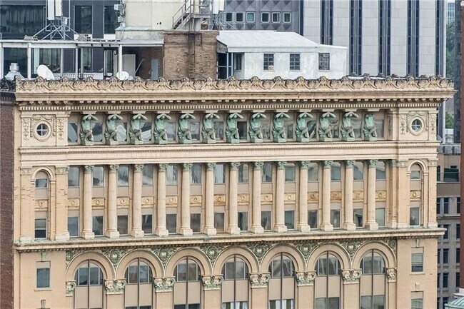 Building Photo - 306 Fourth Ave