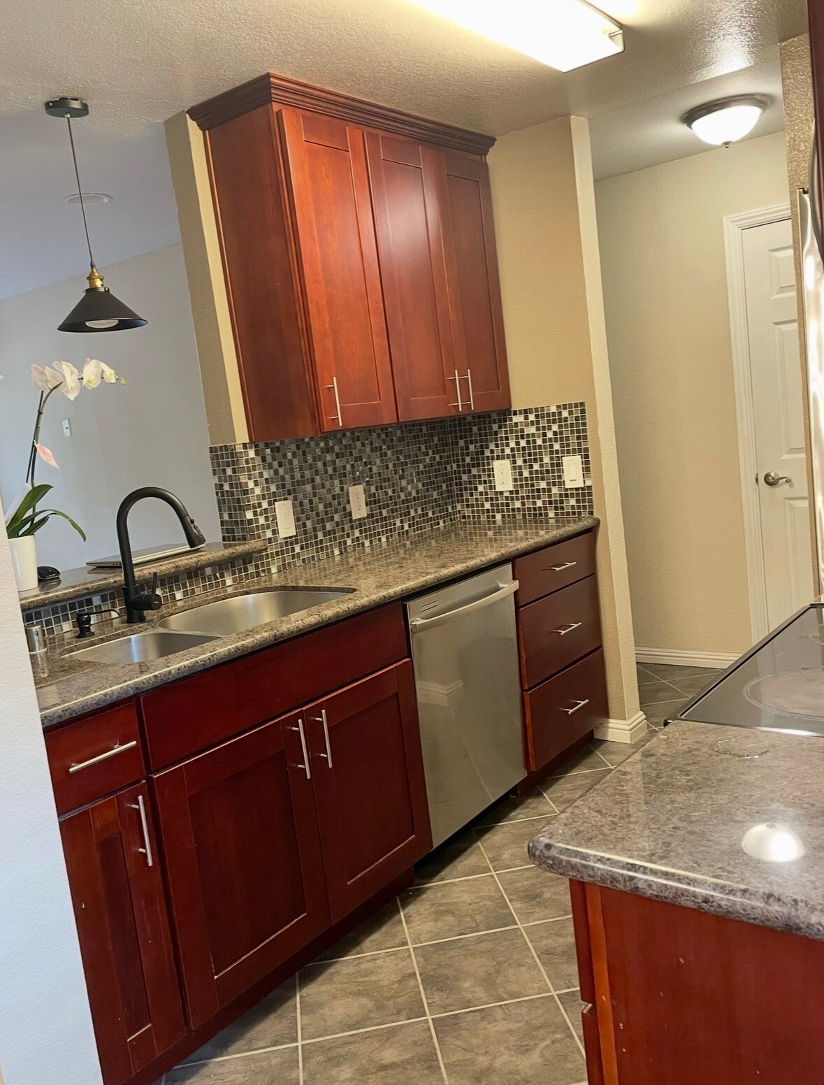 Building Photo - 713 Canonbury Way