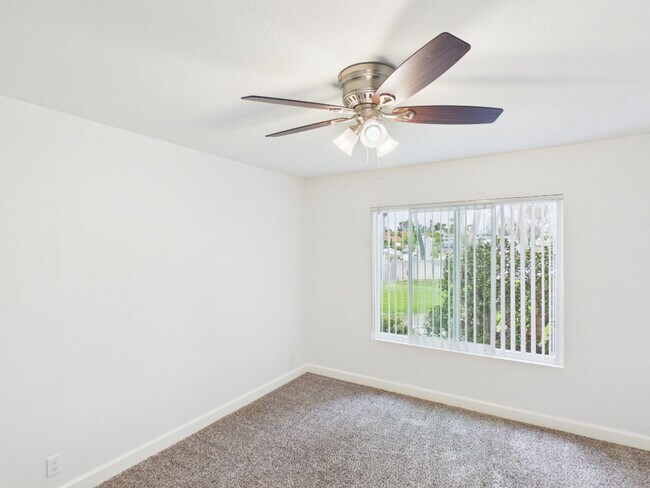 Building Photo - 237 Diamond Way