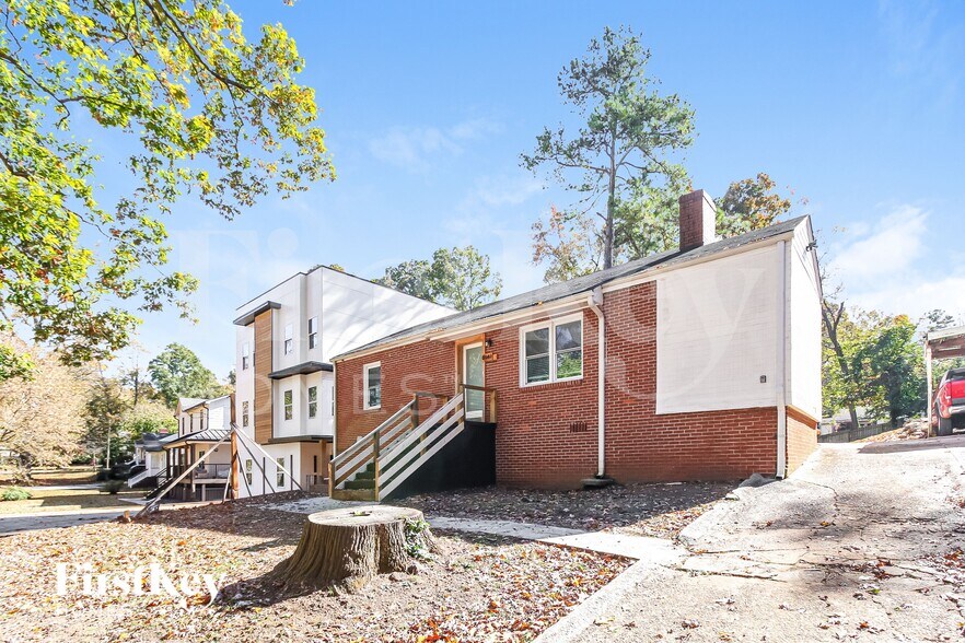 Building Photo - 2081 Glenwood Ave SE