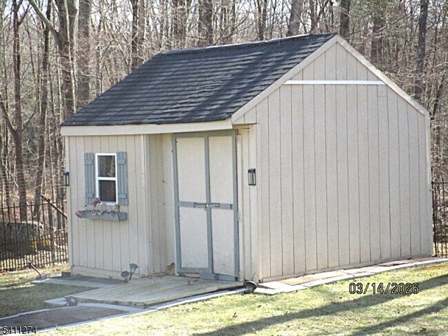 Building Photo - 306 Wagon Wheel Rd