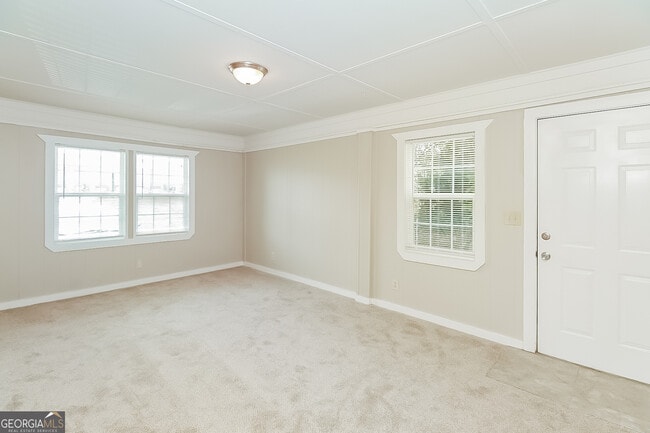 Building Photo - 2114 Slate Rd