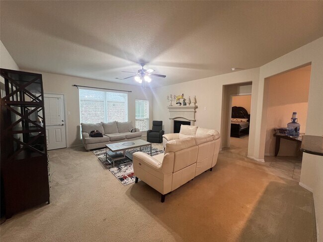 Building Photo - 5410 Peppermint Ln
