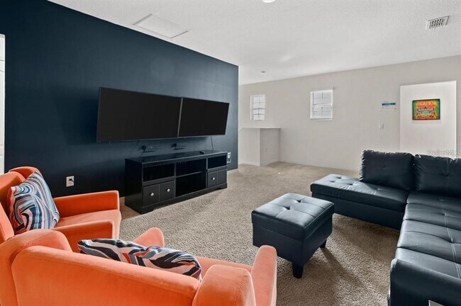 Building Photo - 5276 Oakbourne Ave