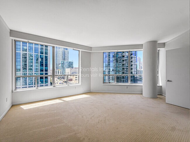 Building Photo - 400 Beale