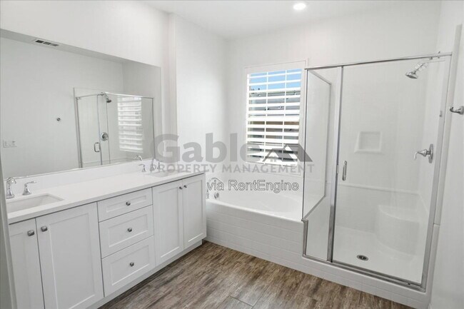 Building Photo - 26425 Choral Ln