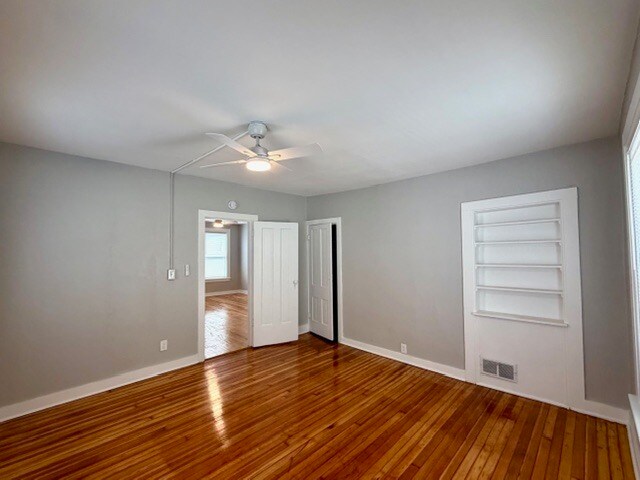 Building Photo - 609 1st St