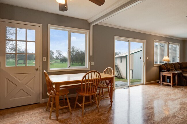 Building Photo - 12707 Leo Ln