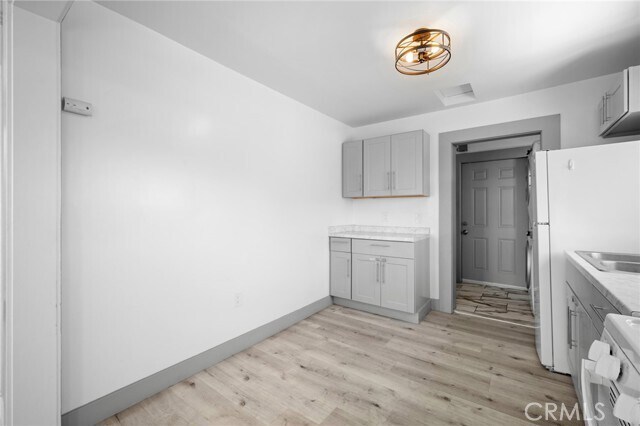 Building Photo - 1643 S Catalina St