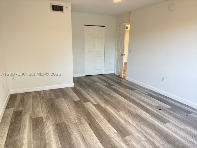 Building Photo - 5045 Wiles Rd