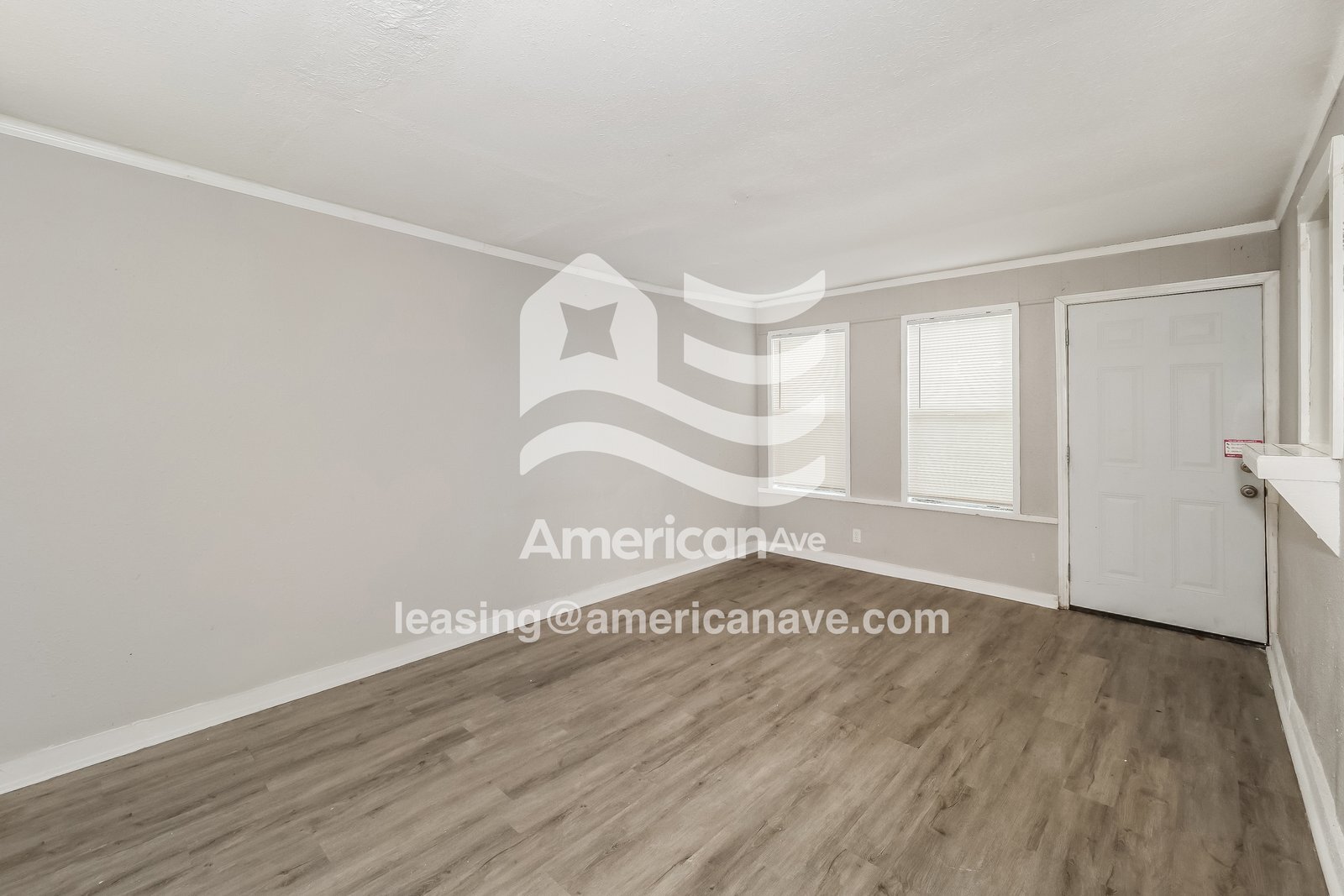 Building Photo - 7937 Park Ave