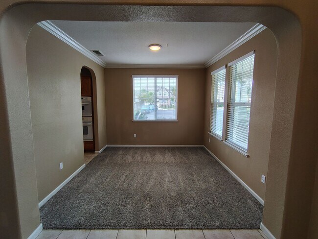 Building Photo - 13606 Brook Way