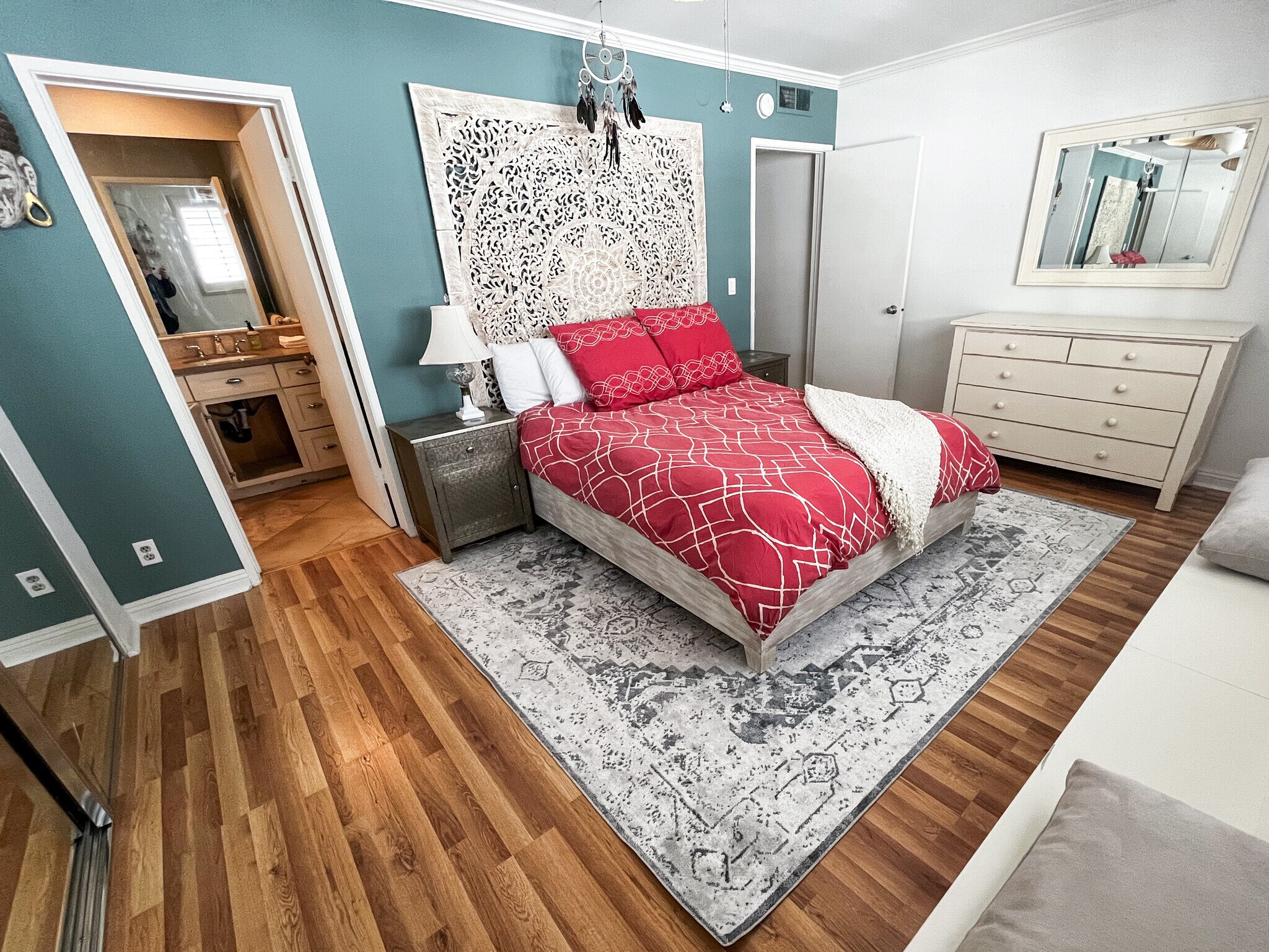 Building Photo - 700 Westmount Dr