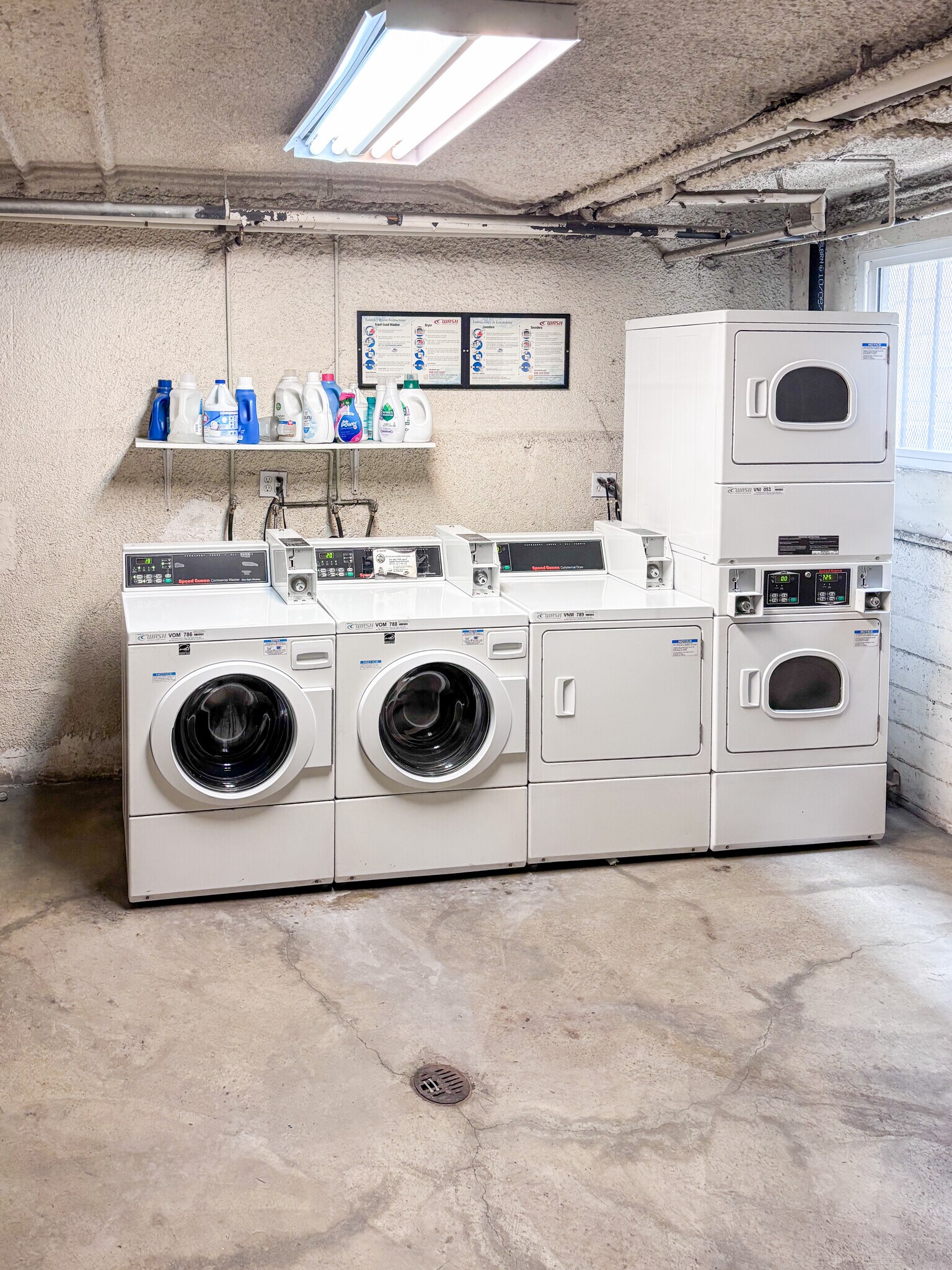 Laundry room - 1730 Camden Ave