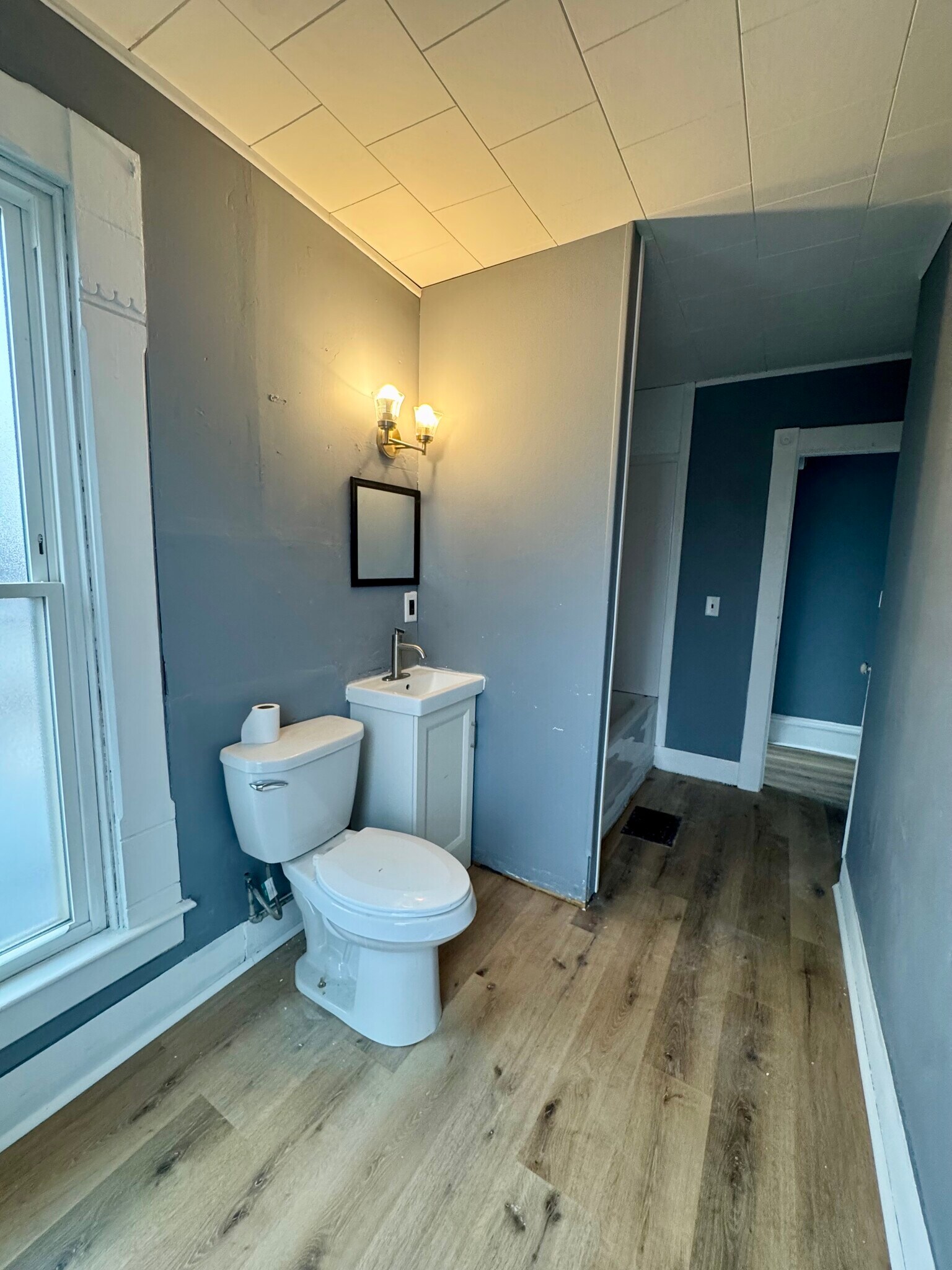 Building Photo - 321 Cedar St