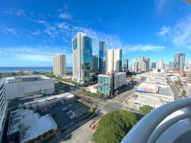 Building Photo - Large 19th Floor Unit with Ocean, City, Mo...