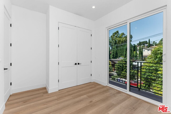 Building Photo - 1821 Ashmore Pl