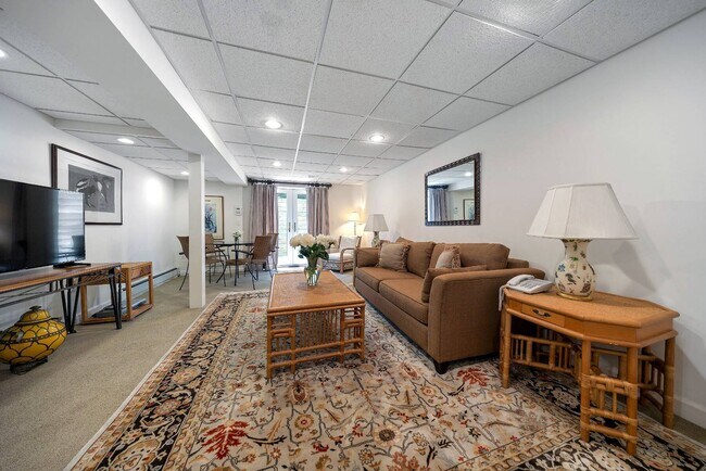 Building Photo - 154 Captains Neck Ln
