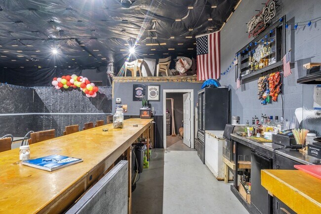 Building Photo - 1409 Buffalo Rd