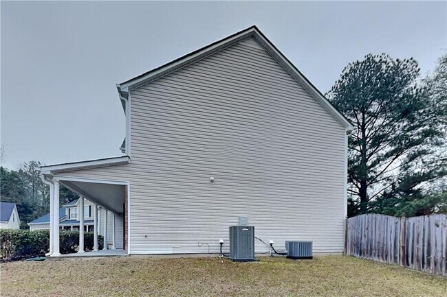 Building Photo - 1210 Webb Farm Ln