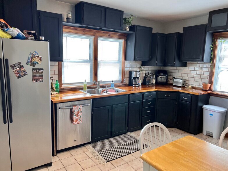 Main Floor Kitchen - 221 7th Ave N