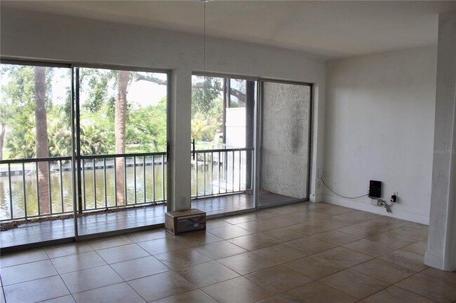 Building Photo - 9101 Tudor Dr